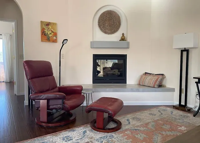 Grasshopper Lane Getaway- Your Oasis Ferienhaus *